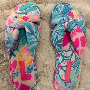 Lilly Pulitzer GWP Slippers Size S/M